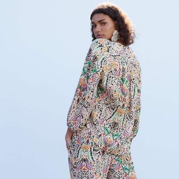 Zara Multicolored Pattern Metallic Gold Accents Button Down Blouse Top Medium - Picture 2 of 15